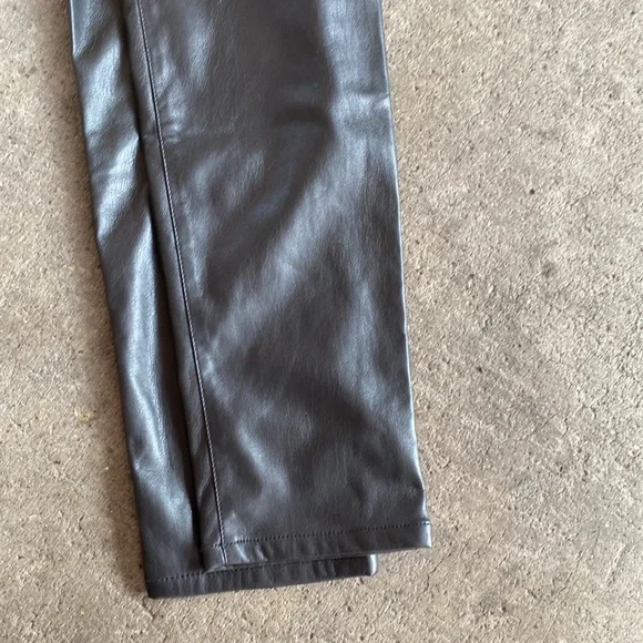 NWT Chicos Faux Leather Jean - Picture 8 of 13